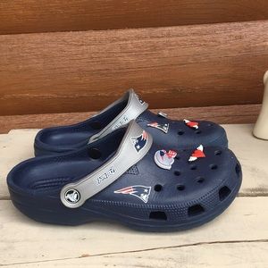 patriots crocs for adults